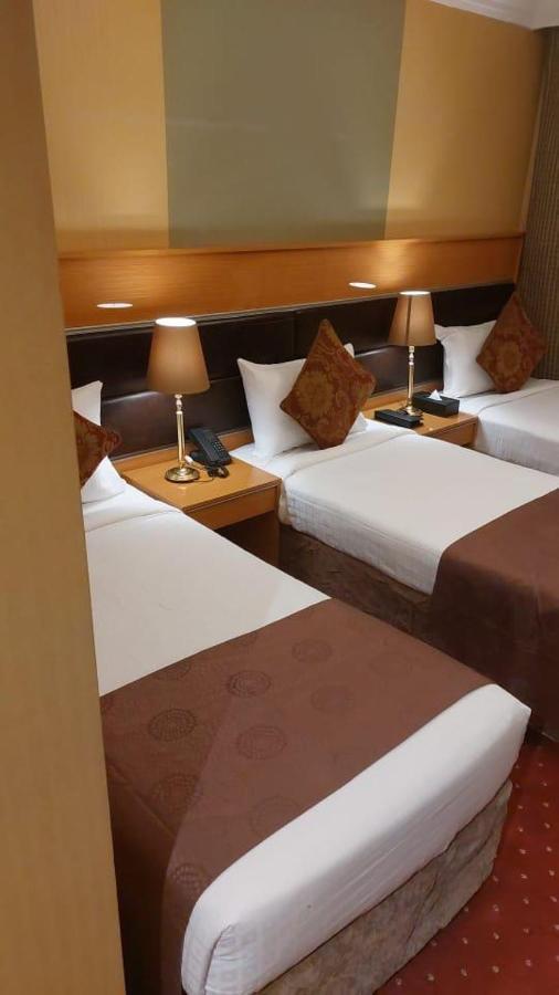 ホテル Al Ansar Golden Tulip マディーナ エクステリア 写真