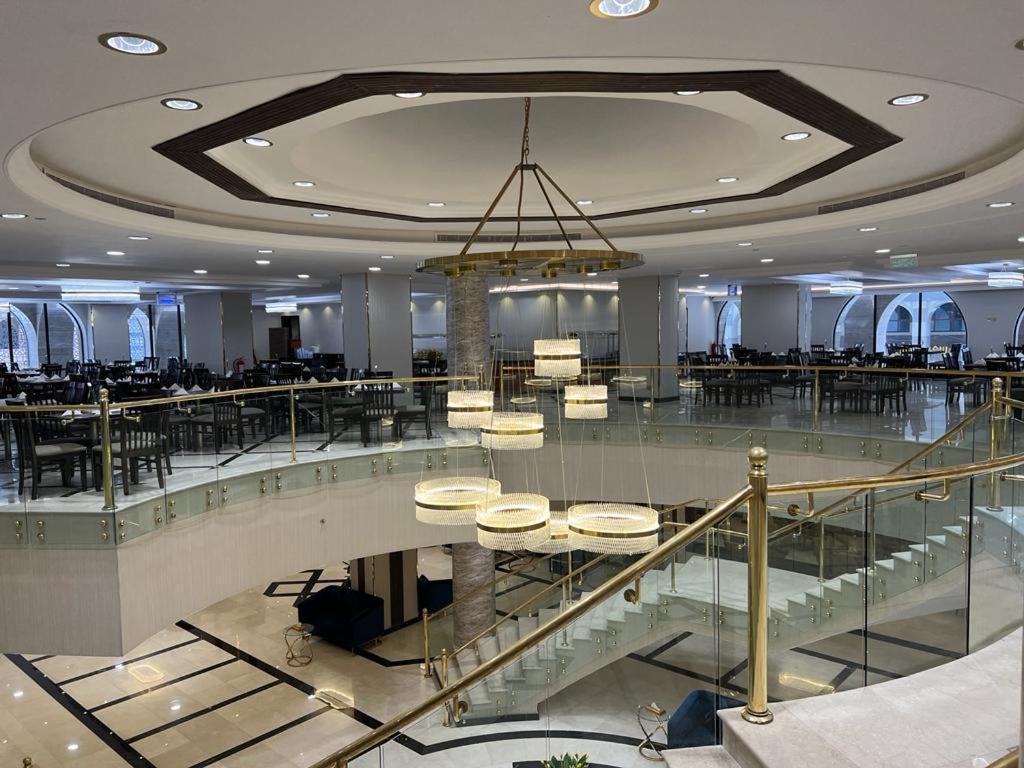 ホテル Al Ansar Golden Tulip マディーナ エクステリア 写真