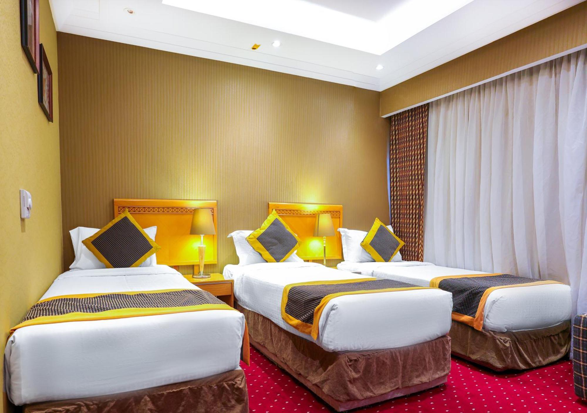 ホテル Al Ansar Golden Tulip マディーナ エクステリア 写真